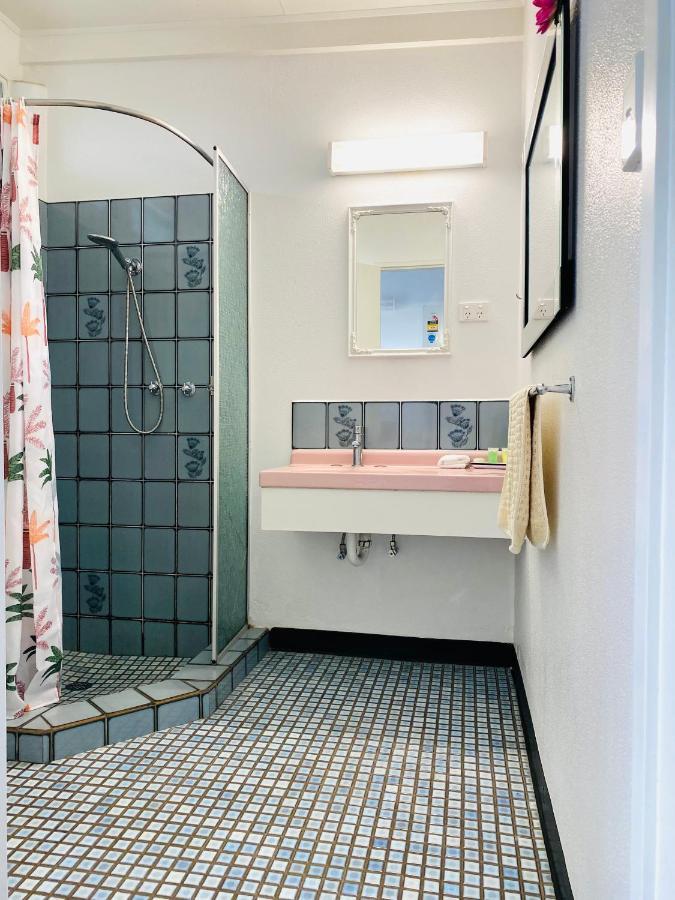 Mid Valley Motel Morwell Eksteriør bilde